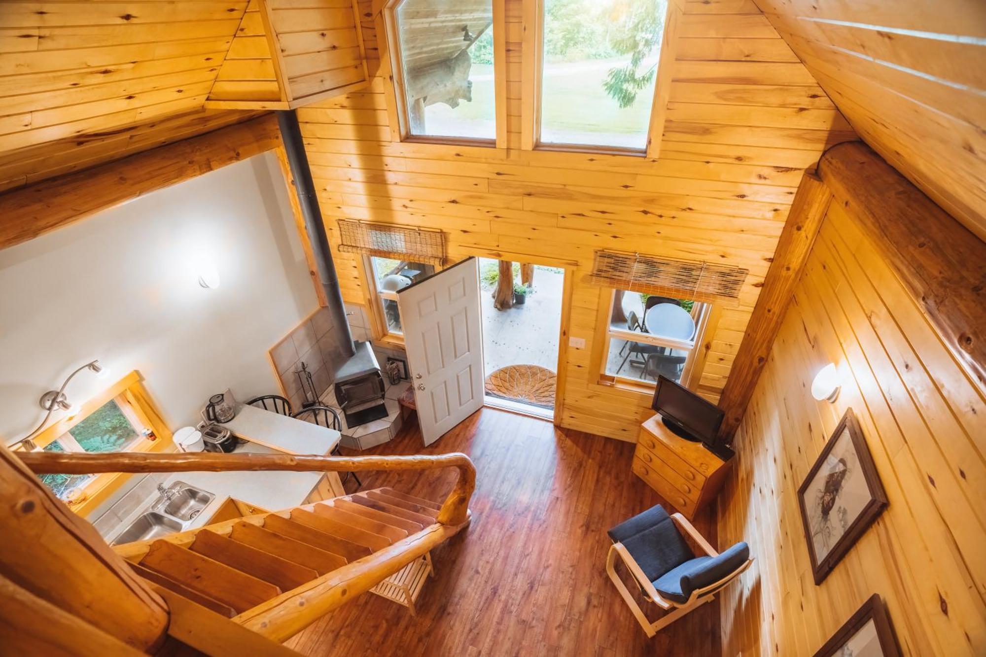 Bella Coola Grizzly Tours And Resort Hagensborg ภายนอก รูปภาพ
