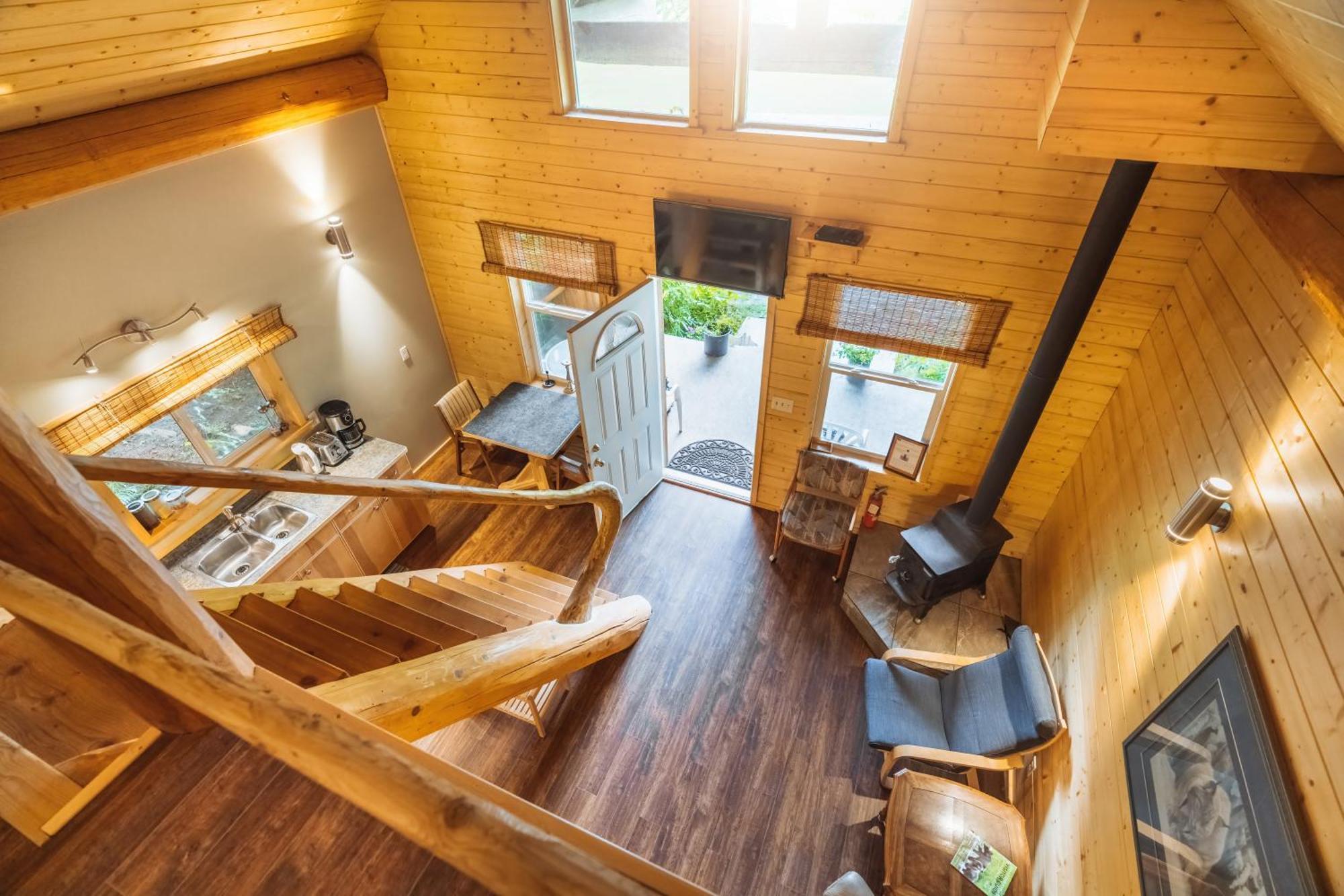 Bella Coola Grizzly Tours And Resort Hagensborg ภายนอก รูปภาพ