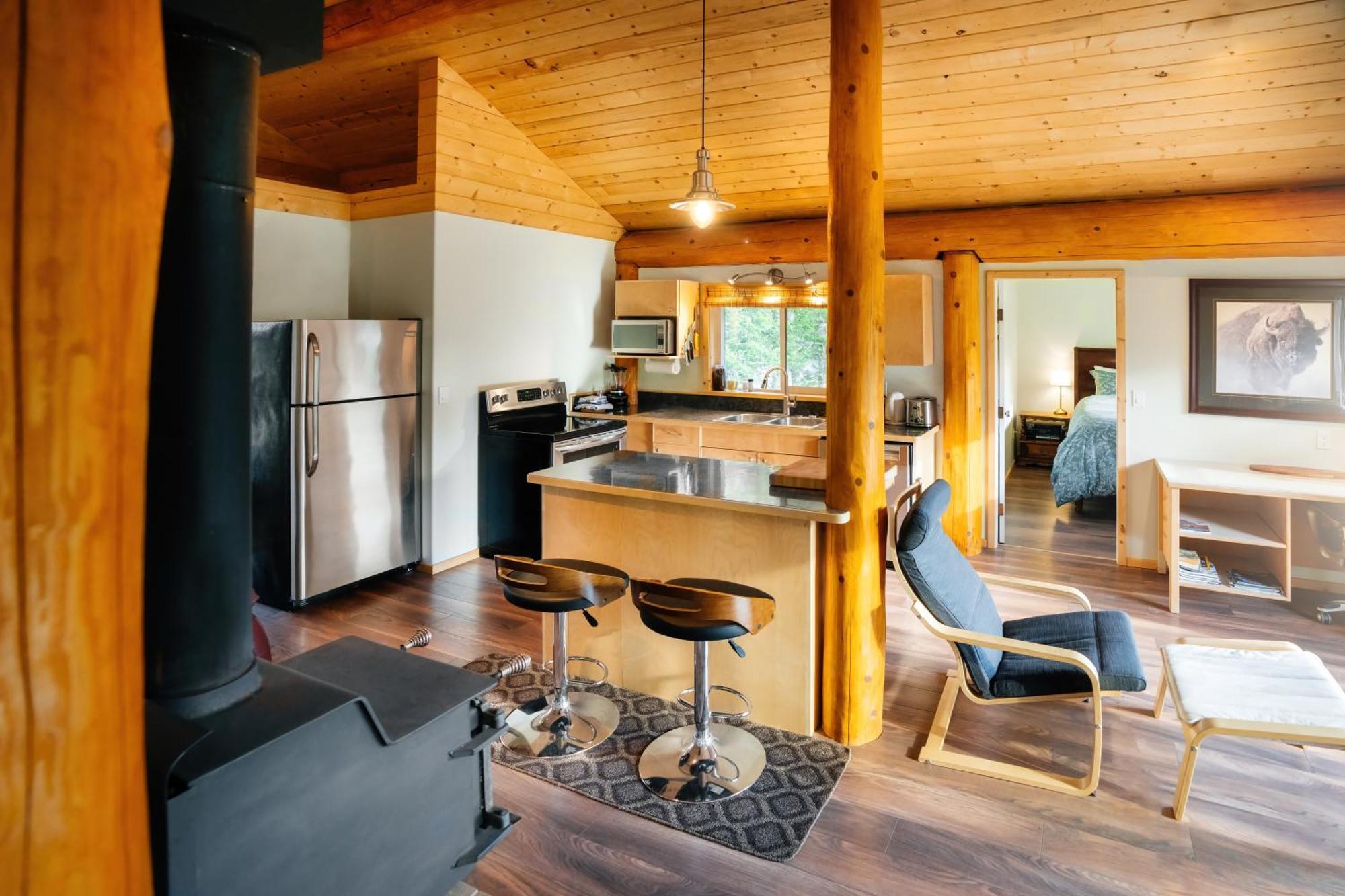Bella Coola Grizzly Tours And Resort Hagensborg ภายนอก รูปภาพ