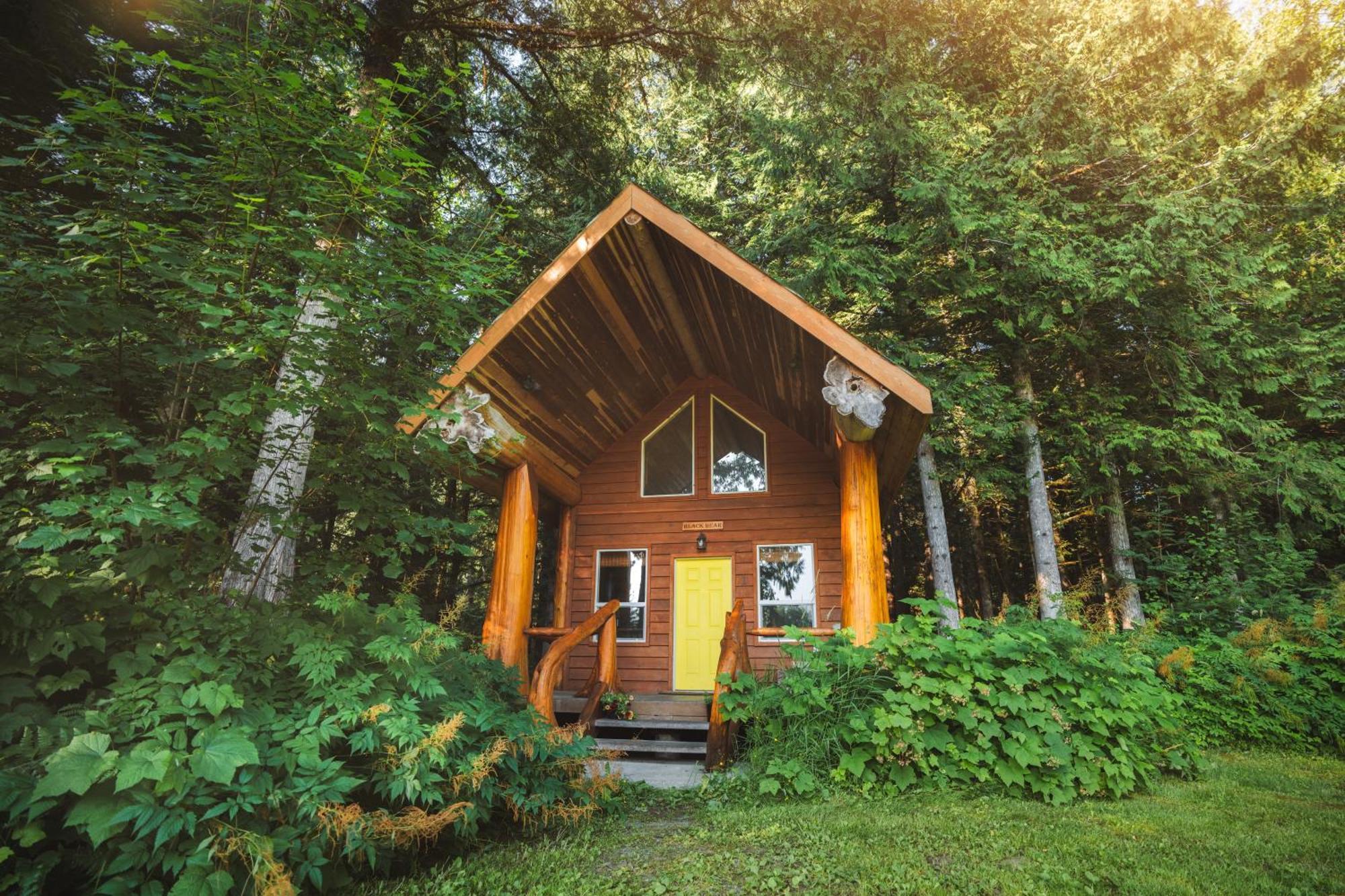 Bella Coola Grizzly Tours And Resort Hagensborg ภายนอก รูปภาพ